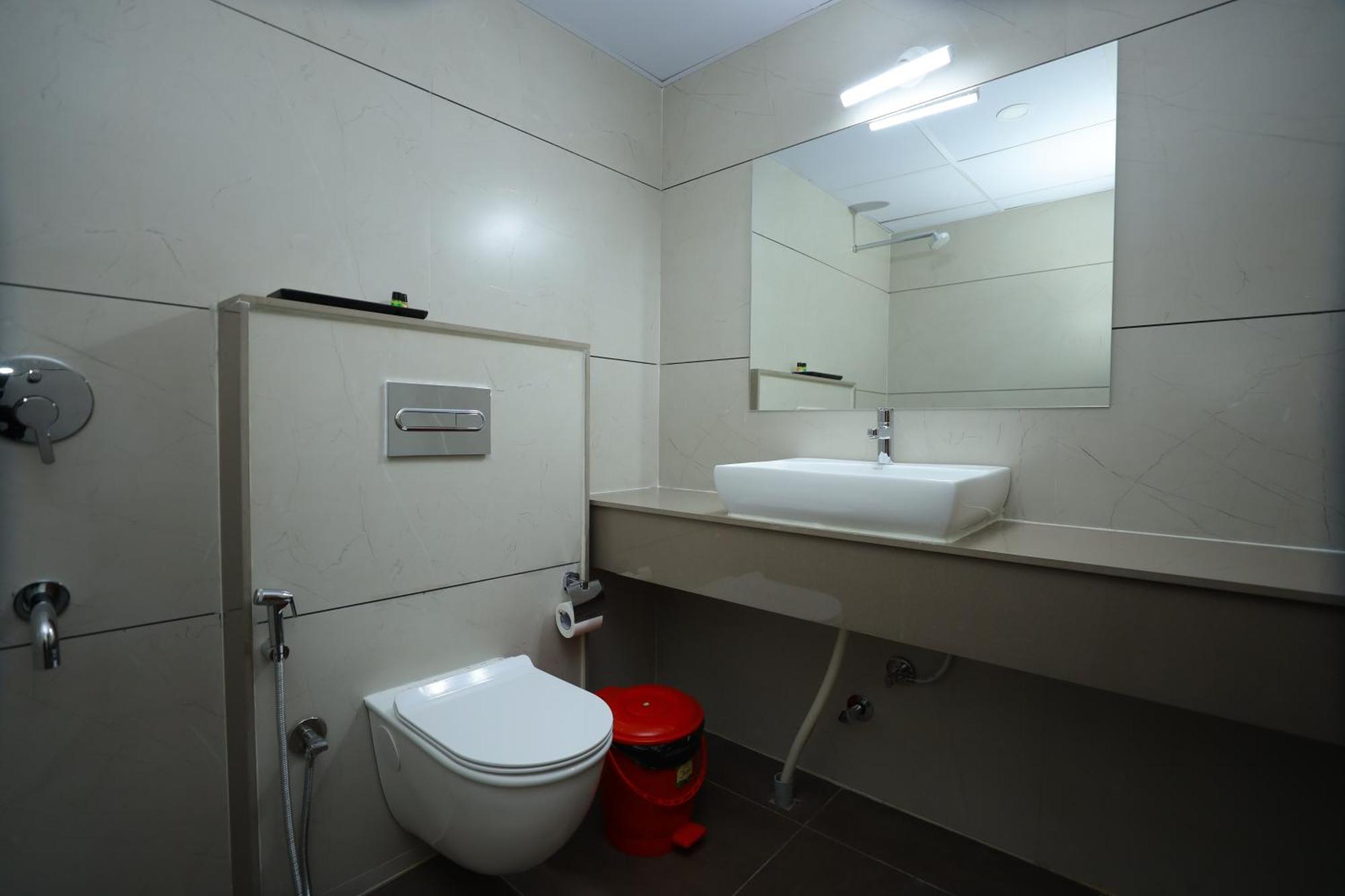 Silverkey Hotel Yelahanka Bangalore Exterior photo